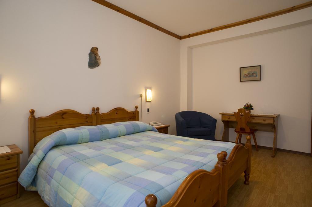 Hotel Villa Ines 보르카디카도레 외부 사진